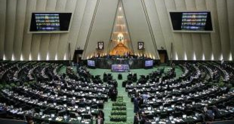 مواضع بهارستان‌نشینان کرمانشاهی در مورد «شفافیت آرا» /فلاحت پیشه:شفافیت آرای نمایندگان بسیاری از مسائل را روشن می‌کند