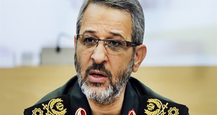 پیشکسوتان و ریش سفیدان پرچمدار دفاع از انقلاب اسلامی هستند