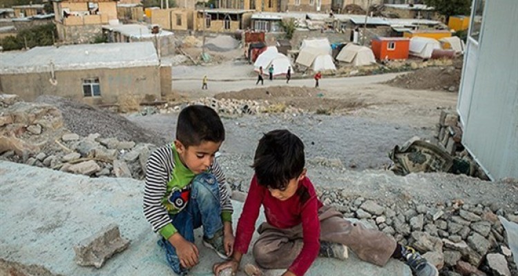 همبازی زلزله/تصاویر