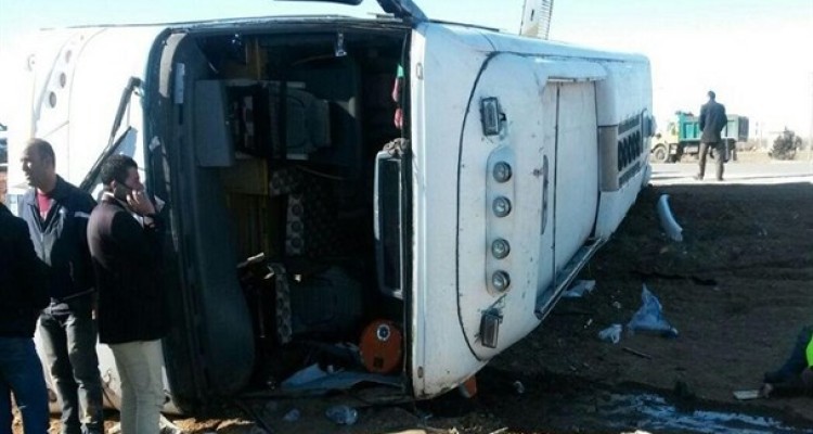 جزئیات واژگونی اتوبوس در شمال فارس با ۵ کشته/۲ تن از سرنشینان تبعه فرانسه بودند