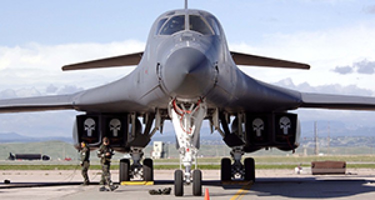 حادثه‌هایی که هنگام رهاسازی بمب توسط بمب افکن‌ها رخ می‌دهد + فیلم 