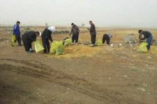 پاکسازی مسیر زوار اربعین از زباله‌ها در اسلام آبادغرب