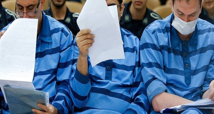 اجاره کارت ملی با ۳۰هزار تومان/ متهم ارزی: تذکری از بانک مرکزی نداشتیم