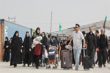 حضور ۲۰۰ دستگاه اتوبوس ‌سپاه جا‌به‌جایی زائران/ ۴۸ هزار نان توسط ستاد اربعین قم بین زائران توزیع شد