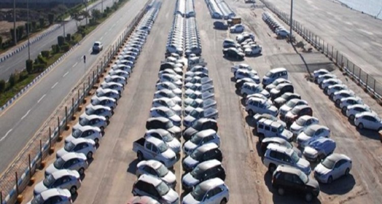 تخلف وزارت صنعت در ثبت سفارش خودرو محرز شد + گزارش مجلس