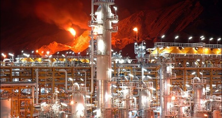 پایتخت انرژی کشور به پایتخت آلودگی تبدیل شد/ شرایط خطرآفرین برای ریه هایی که به سرفه افتاده است/ عسلویه؛ قربانی بی‎توجهی زیست‎محیطی صنعت