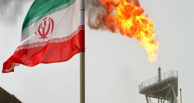 مشتریان علیرغم تحریم‌ها خواستار نفت ایران هستند