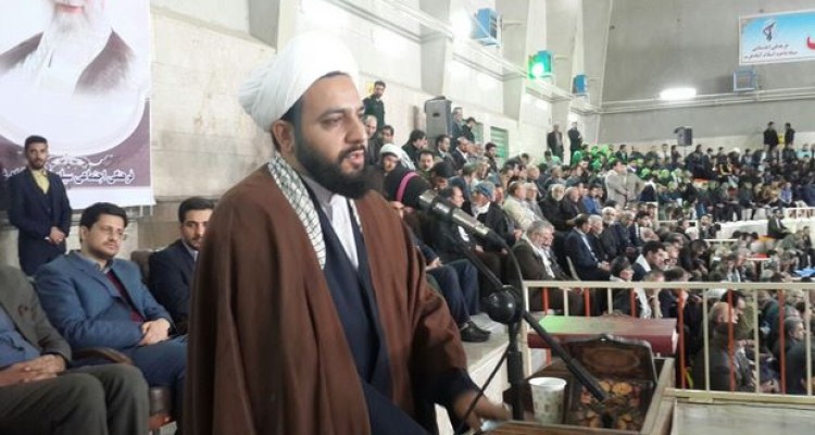 بسیج نگین انگشتری نظام است