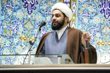 تنها راه براى رهایى از مشكلات اقتصادى تكیه به امكانات داخلى است/ روز دانشجو متعلق به دانشجوی استقلال خواه و ضد آمریکاست