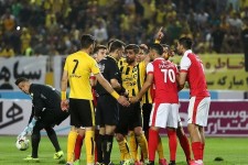 سپاهان اصفهان - پرسپولیس تهران / ارتش سرخ به قلعه رسید/ دیدار حساس زرد و قرمز‌ها این بار در نقش جهان 