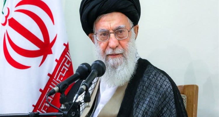 بگومگوهای بیخودی، یک شبهه‌های بی معنی در بعضی از ذهن‌های شبهه‌پذیر ایجاد کرد/ چه کسی میتواند شک کند در اینکه جمهوری اسلامی در دفاع هشت ساله، پیروز مطلق شد؟!