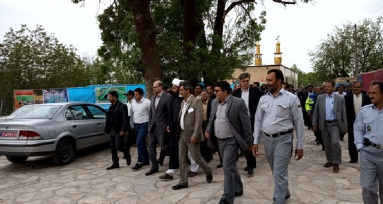 جشنواره اولین روستای سالم در شهرستان اسلام آبادغرب برگزار شد+تصاویر