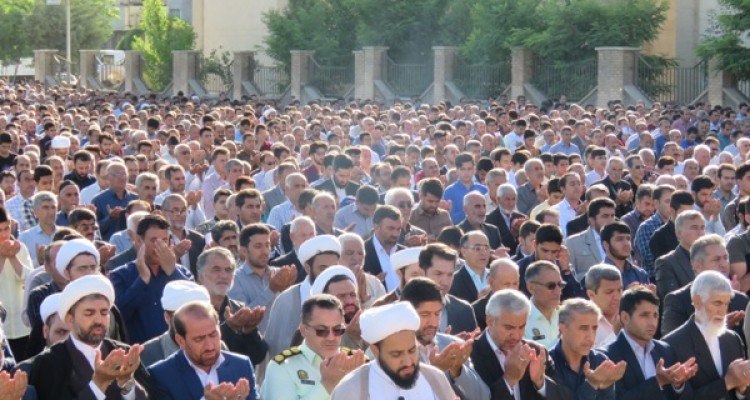 اقامه نماز پرشکوه عید سعید فطر در اسلام آبادغرب+تصاویر