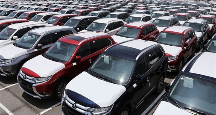 ترخیص خودروهای وارداتی از سر گرفته شد