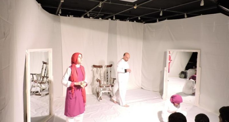 دومین روز جشنواره ملی تئاتر مرصاد/اجرای 13 اثر در دو بخش خیابانی و صحنه ای