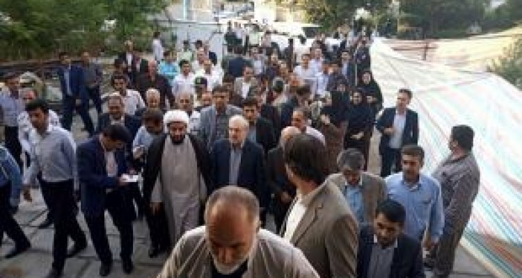 انتقاد از وضعیت بیمارستانی که در حد خاکبرداری ماند