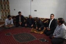 بازدید مسئولین شهرستان از منازل بازسازی شده مددجویان کمیته امداد در حومه شمالی اسلام آبادغرب 