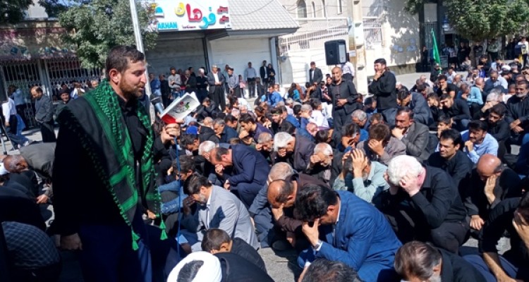 مراسم عزاداری و قرائت زیارت اربعین حسینی در اسلام آبادغرب+تصاویر
