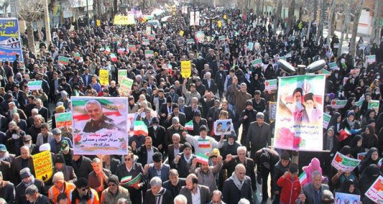 حضور باشکوه مردم اسلام آبادغرب در راهپیمایی یوم الله 22 بهمن 