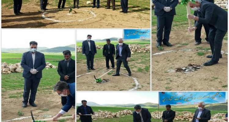 کلنگ زنی کارگاه تولید و تعمیر ادوات و ماشین آلات کشاورزی در بخش حمیل شهرستان اسلام آبادغرب