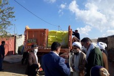 توزیع 200 کیسه آرد در قالب رزمایش کمک مومنانه در روستاهای محروم بخش حمیل