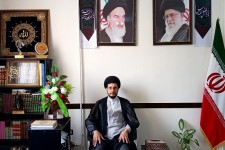 امر به معروف و نهی از منکر محور انقلاب اسلامی ایران است