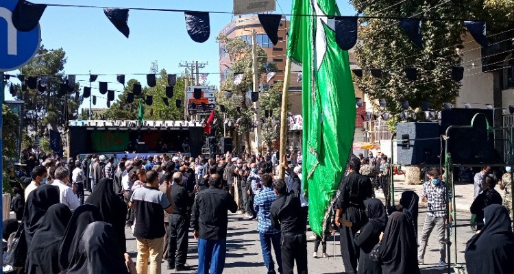مراسم عزاداری اربعین حسینی در اسلام آبادغرب برگزار شد+فیلم و عکس