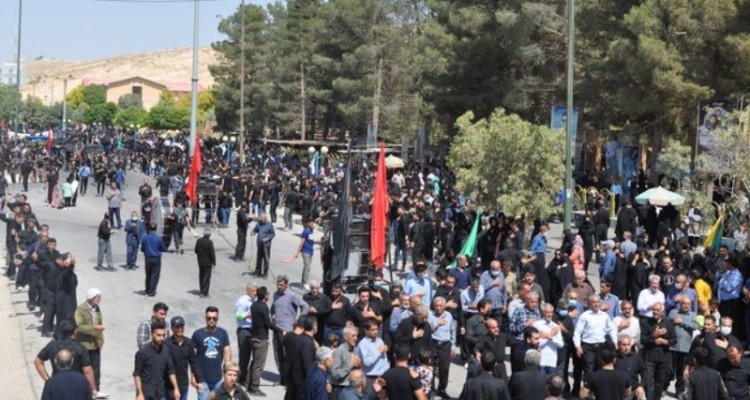 عزاداری روز عاشورا در اسلام آبادغرب+تصاویر