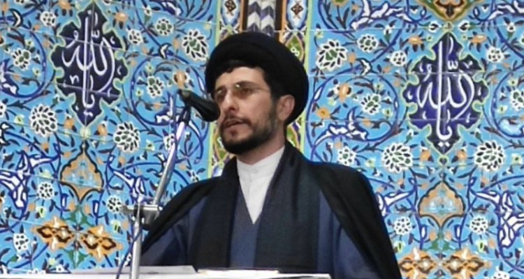 دستگاه های قضایی و امنیتی باید با حساسیت بیشتری عوامل آشوب ها را پیگیری و با آنها برخورد کنند/خواص بی بصیرت خائنین به مردم و نظام هستند