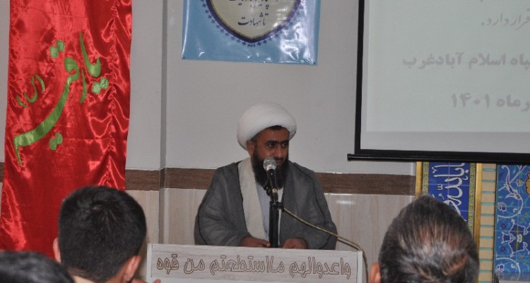 در هر لباسی می توان سرباز ولایت بود/ عدم توسعه و ترک فعل ها حاصل انتخاب غلط خود مردم است