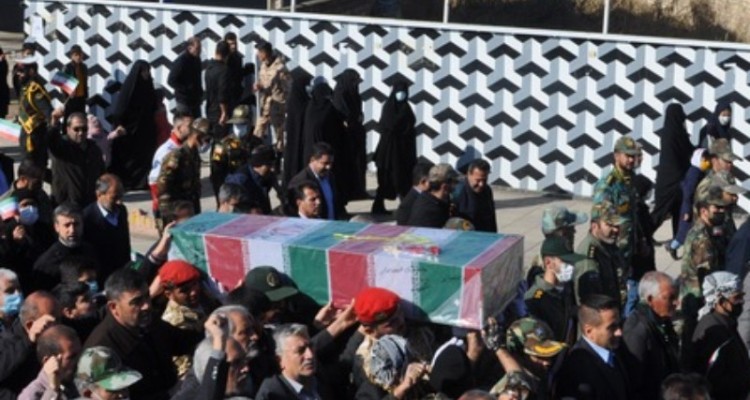 تشییع باشکوه شهید گمنام ‌در اسلام آبادغرب+تصاویر