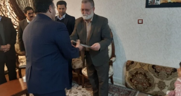 دیدار با دو جانباز 70 و 35 درصد در اسلام آبادغرب+ تصاویر