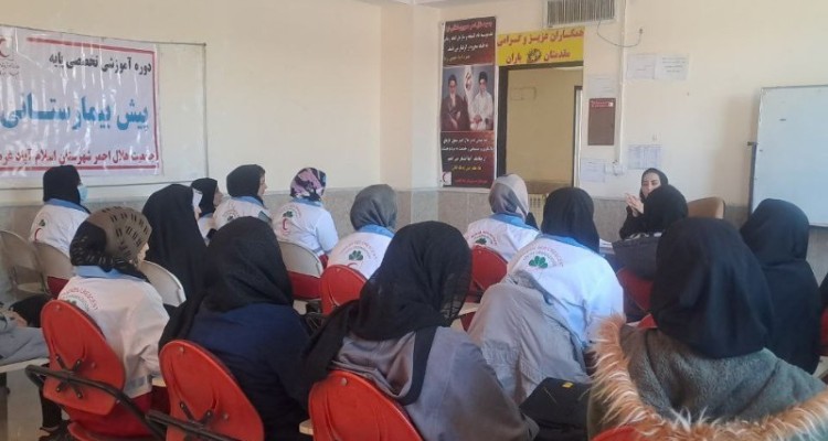 برگزاری دوره آموزشی تخصصی پایه پیش بیمارستانی در اسلام‌آبادغرب+عکس