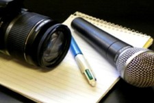 امنیت شغلی؛ حلقه مفقوده خبرنگاری/ مشکلات جسمی که در انتظار یک خبرنگار است