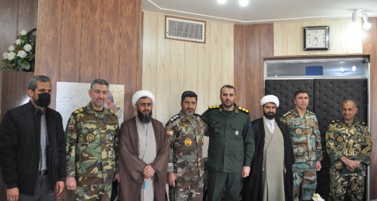 دیدار فرمانده تیپ 181 ارتش با فرمانده سپاه اسلام‌آبادغرب+عکس