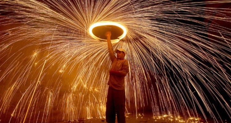 برخورد قاطع با برهم‌زنندگان نظم و امنیت‌ عمومی/خانوده‌ها از رفتارهای پرخطر و هیجانی فرزندان در چهارشنبه سوری جلوگیری نمایند