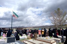 زیارت اهل قبور در آخرین پنج‌شنبه سال - اسلام‌آبادغرب