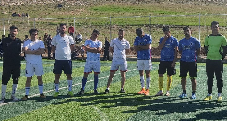 برگزاری فینال مسابقات مینی فوتبال جام رمضان در روستای گردنگاه شهرستان اسلام‌آبادغرب