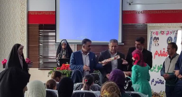 برگزاری جشن میلاد حضرت فاطمه معصومه(س) و روز دختر در اسلام‌آبادغرب+عکس