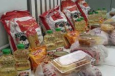 توزیع 200 بسته معیشتی در بین نیازمندان اسلام‌آبادغرب