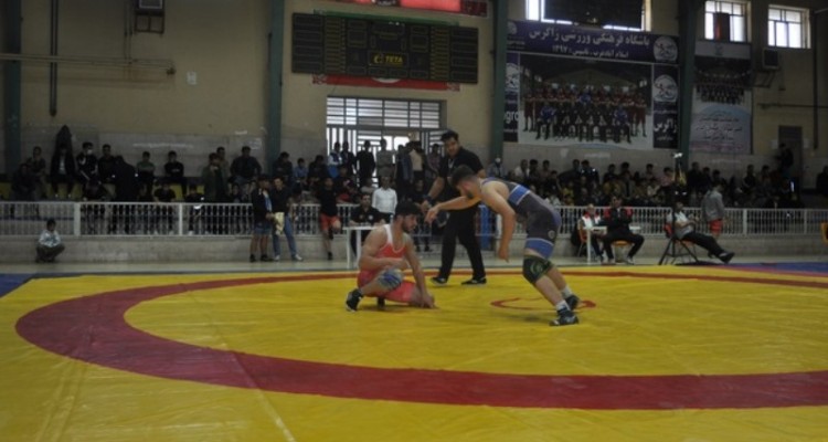 برگزاری مسابقات کشتی آزاد در اسلام‌آبادغرب