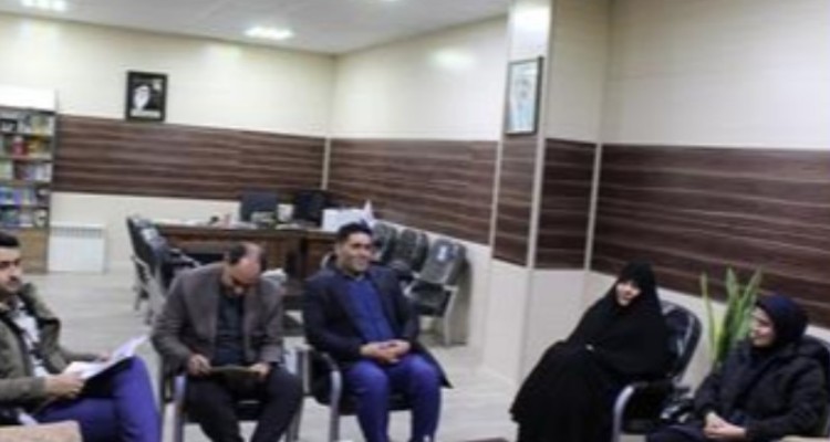 جلسه برنامه‌ریزی کمیته فرهنگی، هنری و مذهبی دهه فجر در اسلام آبادغرب