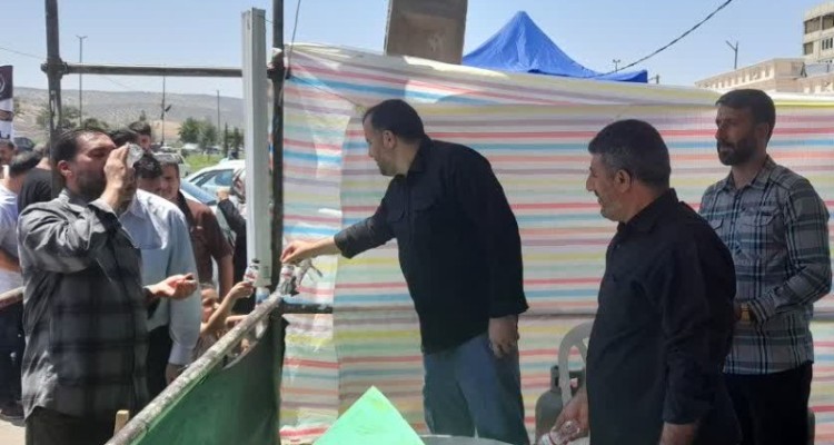 خدمت‌رسانی موکب‌های شهرستان اسلام‌آبادغرب به زائران