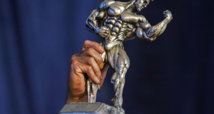 ناکام‌ها و بزن بهادرها پست گرفتند/ وزارت ورزش نادم از انتخاب سرپرست پرحاشیه!