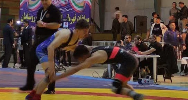 تیم کشتی کرمانشاه قهرمان مسابقات کشتی آزاد روستائیان استان شد