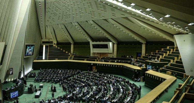 ۱۶ وزیر برای ارائه گزارش و پاسخ به نمایندگان به کمیسیون‌های مجلس می‌روند