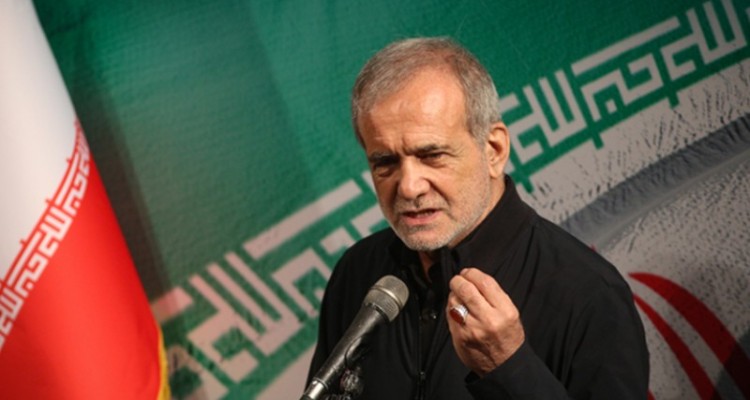 دست دشمن قلدر و قدّار را کوتاه می‌کنیم