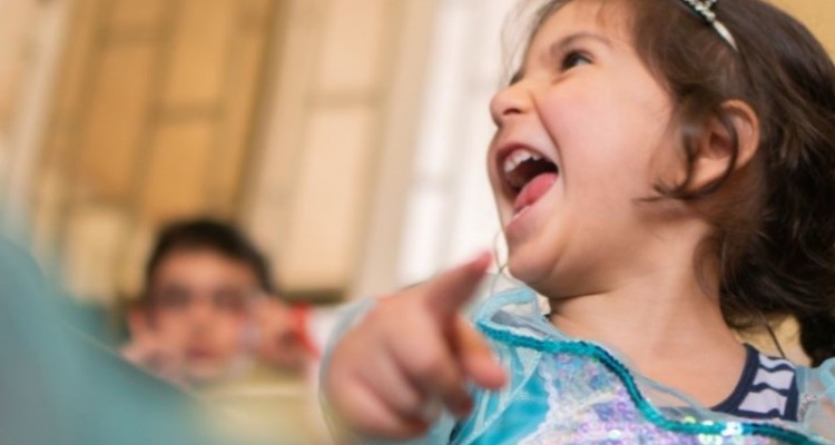 اثرات مخرب تمسخر بر رشد اجتماعی و تحصیلی کودکان