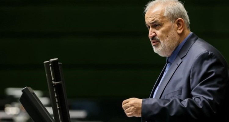 کشت برخی محصولات را باید کنار بگذاریم