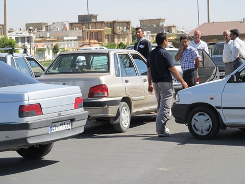 معضل مسافربرهای شخصی و افزایش روزافزون آنها در مسیر اسلام آباد-کرمانشاه معضل مسافربرهای شخصی و افزایش روزافزون آنها در مسیر اسلام آباد-کرمانشاه